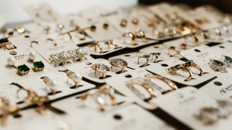 Luxury golden jewelry earrings with gems